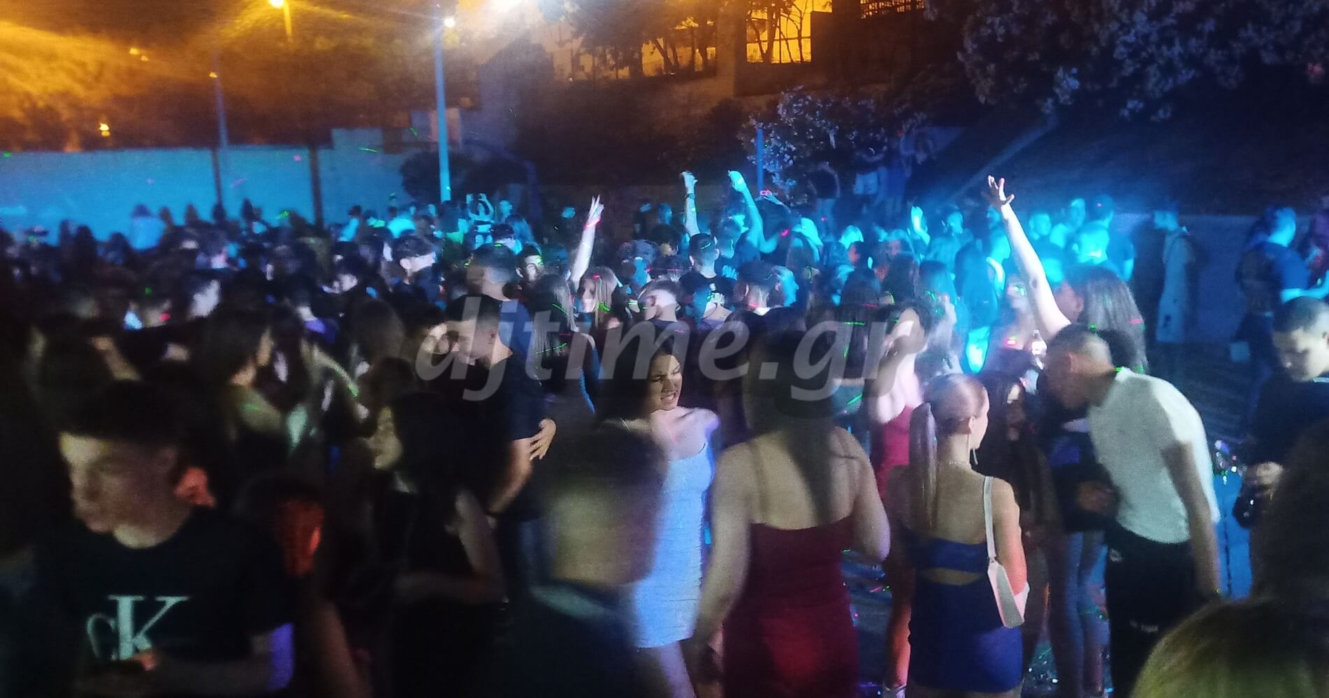 97-DJ-για-πάρτυ-Αποκριάτικο-Πάρτυ-DJ-Νίκαια-Dj-Πειραιά-Dj-Μέγαρα-Ντι-τζέι-Εφηβικό-Πάρτυ-Σχολικό-Πάρτυ-Dj-για-πάρτυ-στο-σπίτι-πάρτυ-γενεθλίων-djtime
